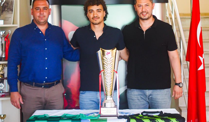 Salihli Belediyespor 5 oyuncuyu renklerine bağladı!