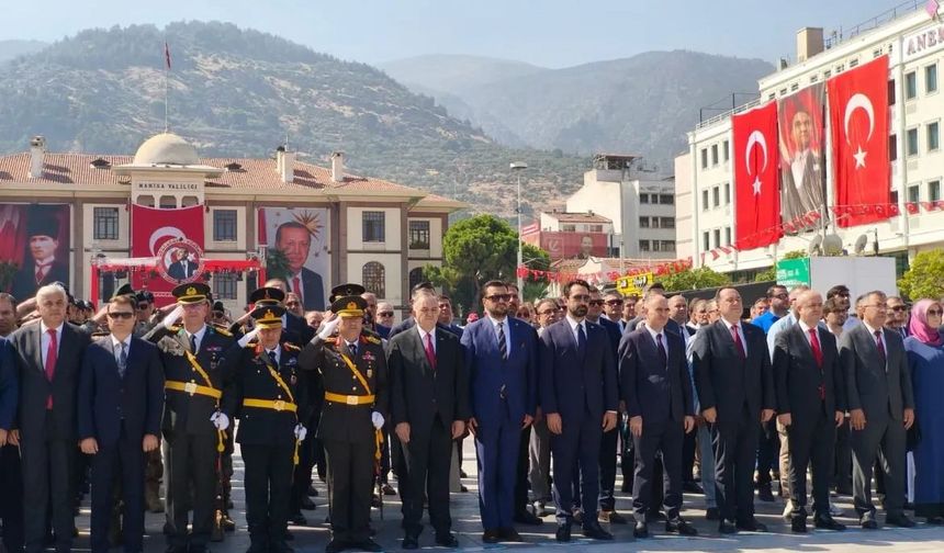 Manisa'da 30 Ağustos Zafer Bayramı törenle kutlandı!