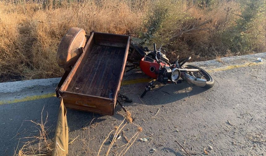 Manisa’da kamyonetle sepetli motosiklet çarpıştı: 1 kişi yaşamını yitirdi