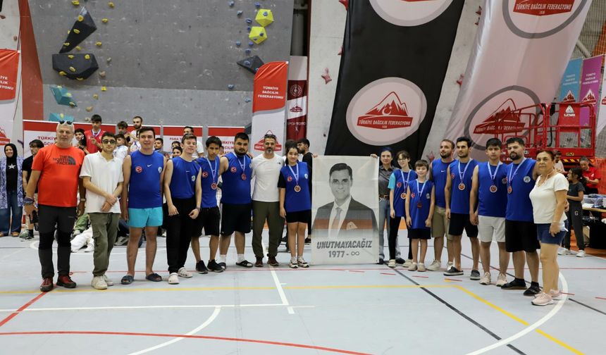 Aşık Veysel Görme Engelliler Spor Kulübü’nden Ferdi Zeyrek’e vefa