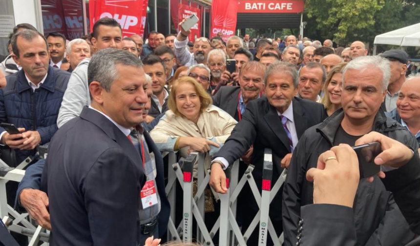 Özgür Özel Manisa İl Kongresi'nde