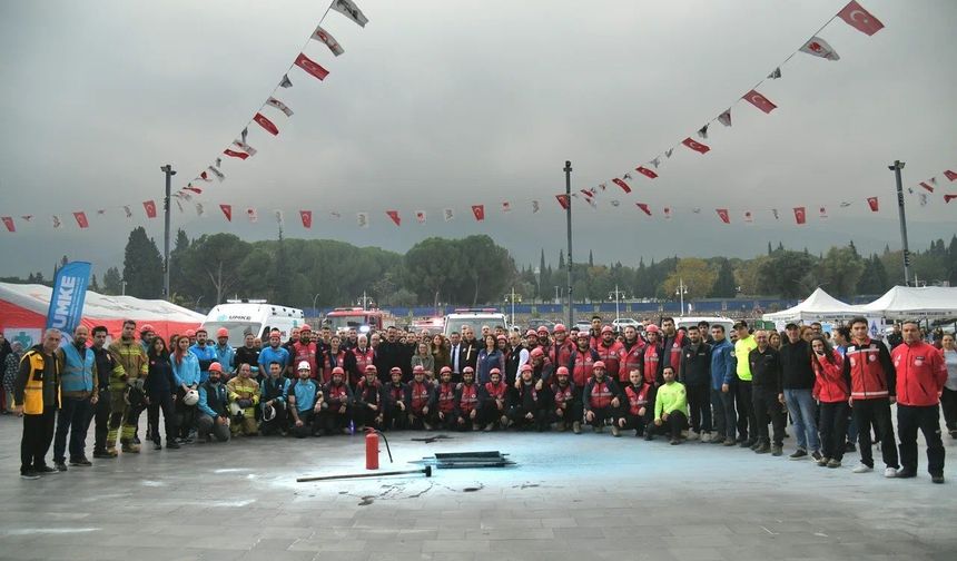 Yunusemre Belediyesi’nde 6.8 büyüklüğünde deprem tatbikatı