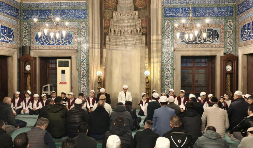 Mimar Sinan’ın eserinde sabah namazı buluşması