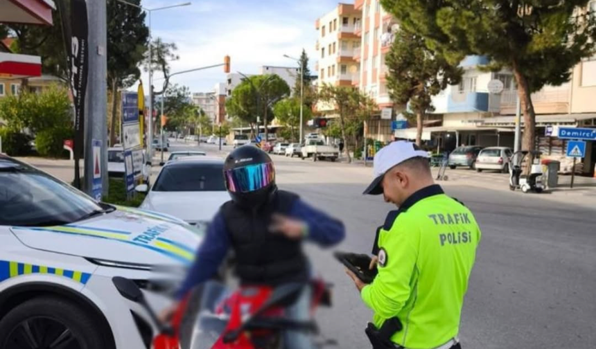 Manisa’da motosiklet ve cam filmi denetimi