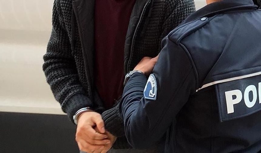 Akhisar’da 10 Kasım afişlerine saldırı: Şüpheli gözaltında