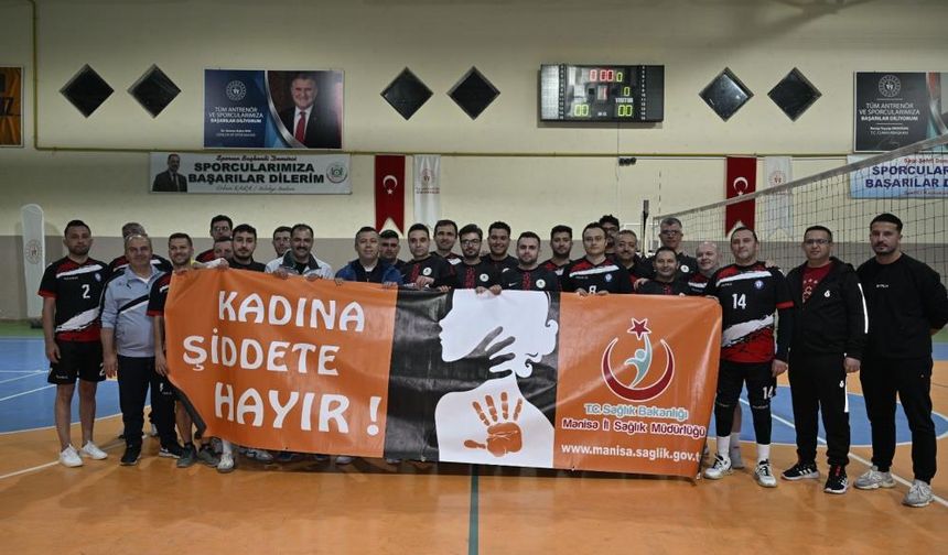 Demirci’de 13 gün sürecek Kaymakamlık Kupası Turnuvası başladı