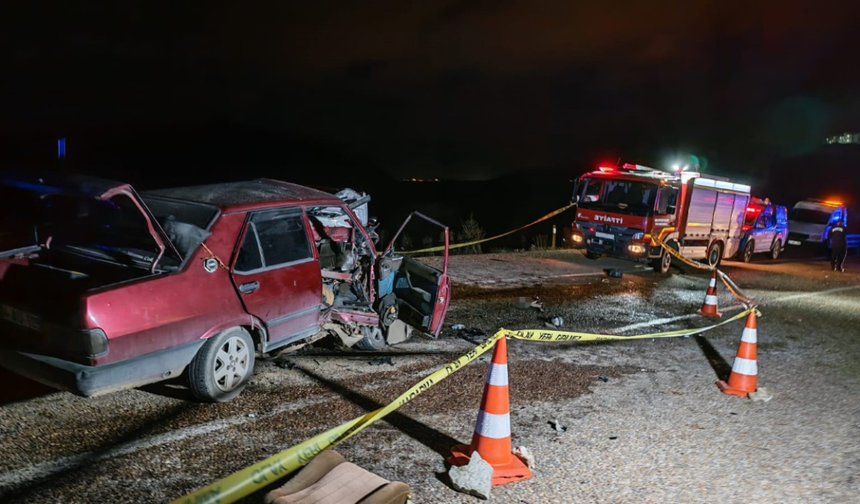 Demirci'de acı kaza! Aynı aileden 3 kişi hayatını kaybetti