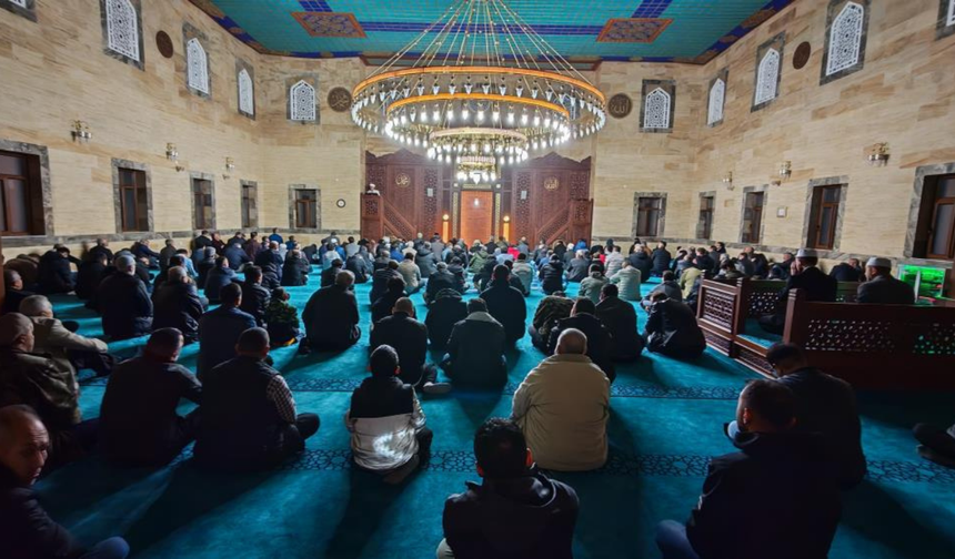 Regaip Kandili, Demirci’de dualarla idrak edildi