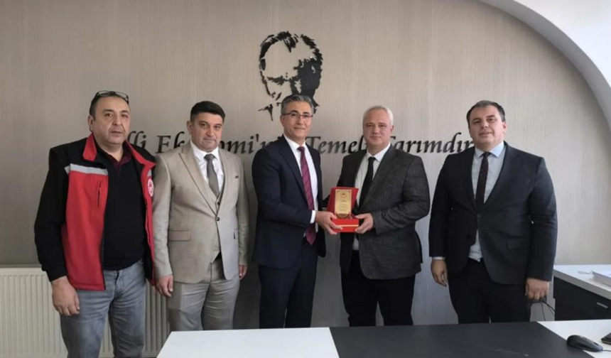 10 yılın ardından devir teslim: Murat Yasak görevde