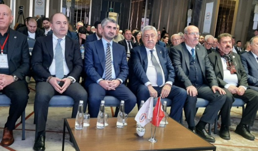 Pazar günleri zincir marketlerin kapalı olması masaya yatırıldı