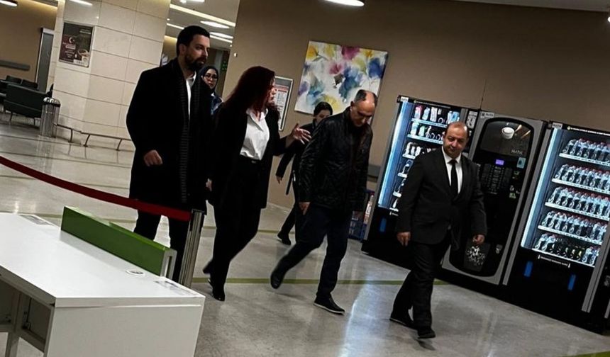 Vali Özkan’dan tedavi gören Başkan Durbay’a hastane ziyareti