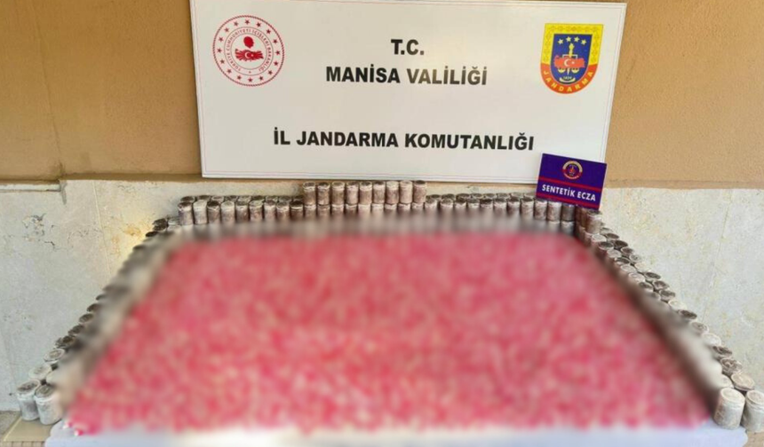 Alaşehir’de zehir sevkiyatına JASAT darbesi: 12 bin hap ele geçirildi