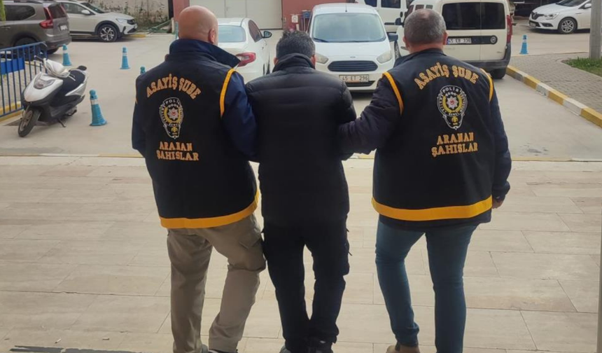 Yunusemre'de 7 ayrı suçtan aranan firari kıskıvrak yakalandı