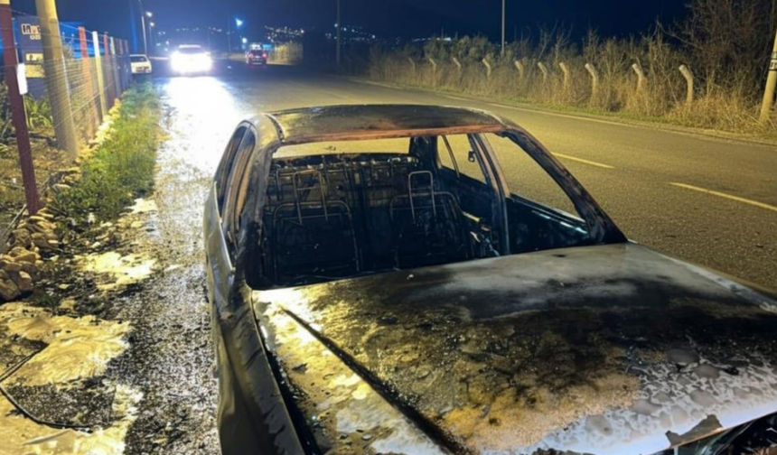 Kırkağaç’ta seyir halindeki otomobil alevlere teslim oldu