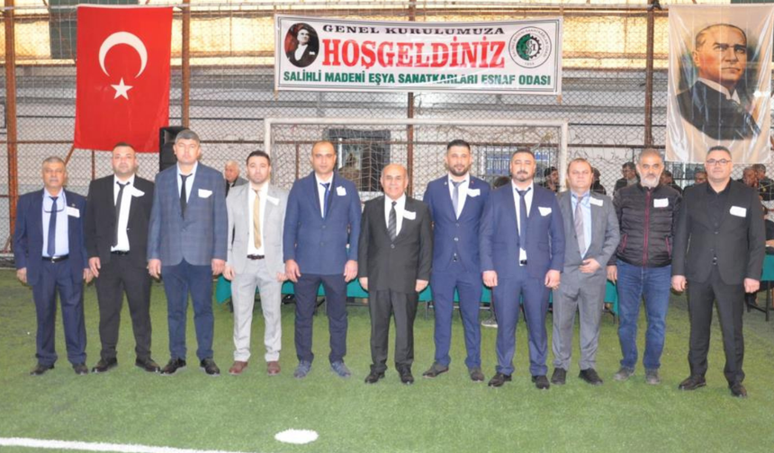 Salihli Madeni Eşya Esnafı sandık başında: Yüksel Hisar 9’uncu kez kazandı
