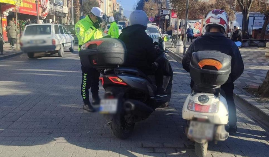 Manisa’da 3 günlük motosiklet denetimlerinde sürücülere ceza yağdı