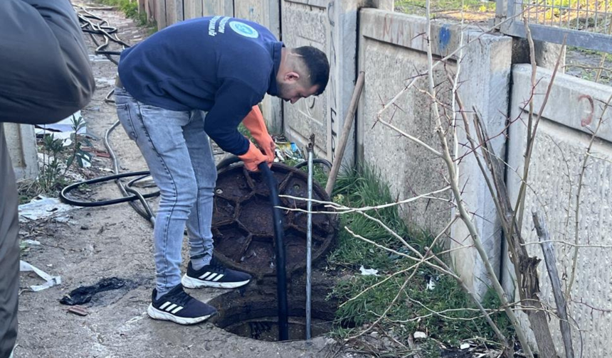 'Rögarda bebek cesedi gördüm' iddiası ekipleri alarma geçirdi