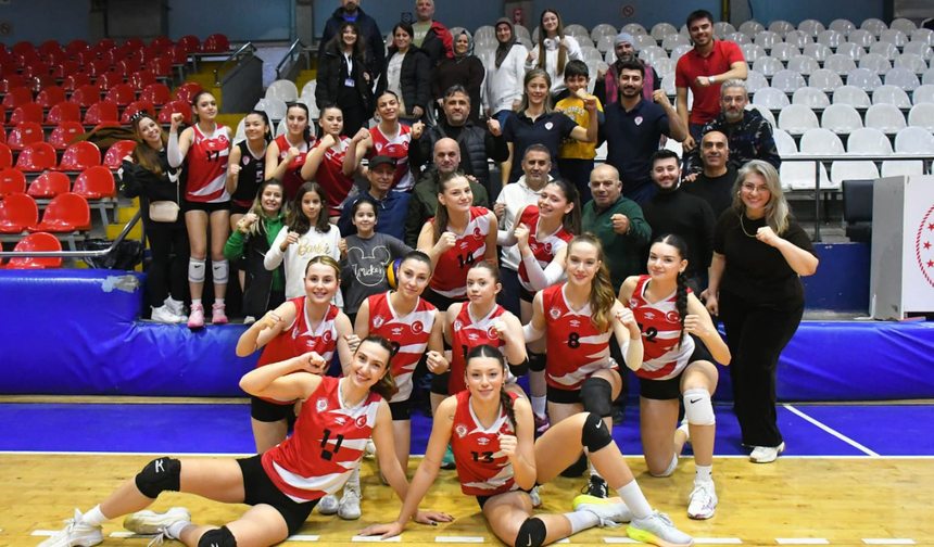 Yunusemre’nin sultanları ligde kaldı