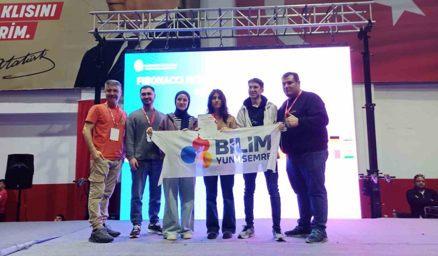 Bilim Yunusemre, Robot Olimpiyatları’ndan üç ödülle döndü