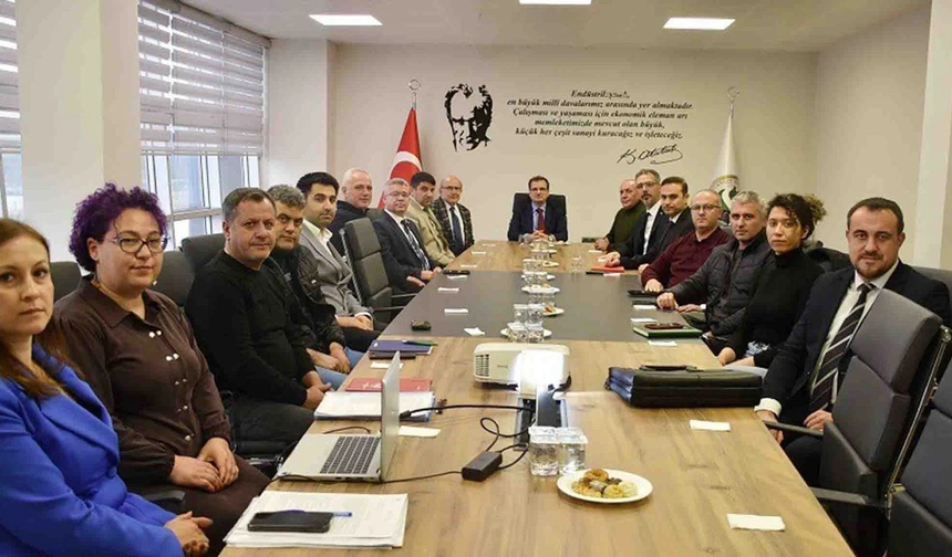 Salihli'de sözleşmeli tarım modeli masaya yatırıldı