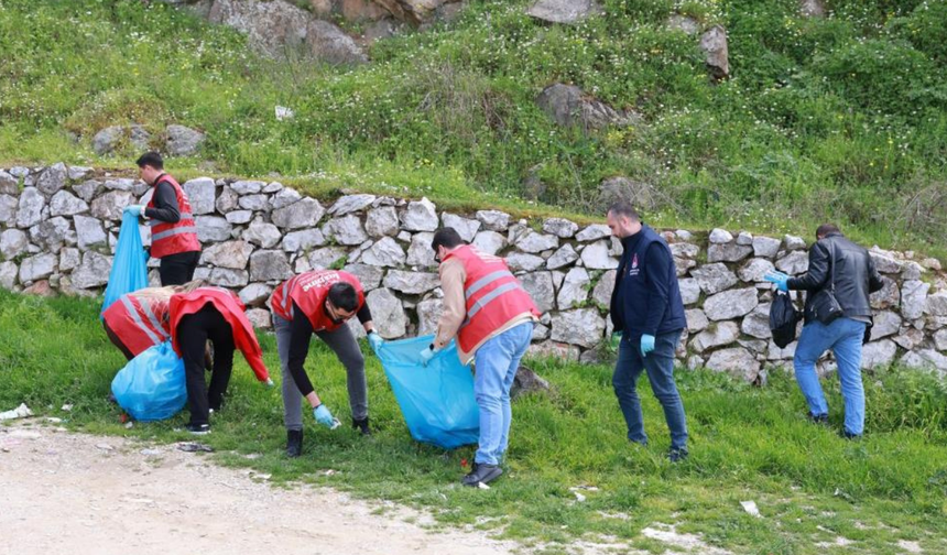 Orman Haftası’nda Spil Dağı’nda temizlik seferberliği