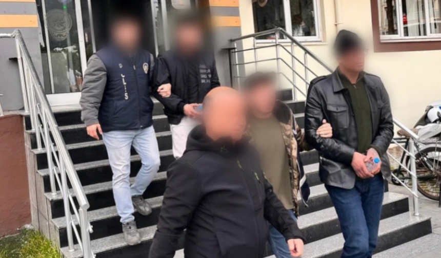 Kula’da bayram öncesi operasyon: 2 kişi tutuklandı