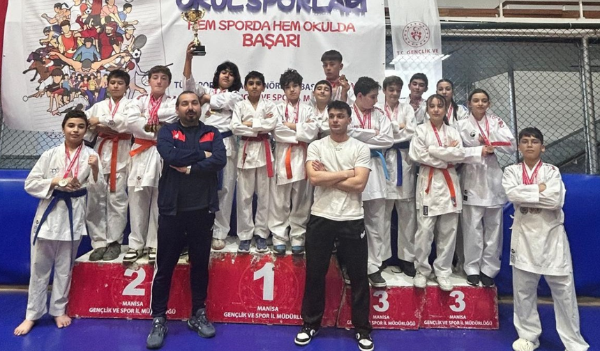 Genç sporculardan büyük başarı: 67 madalya