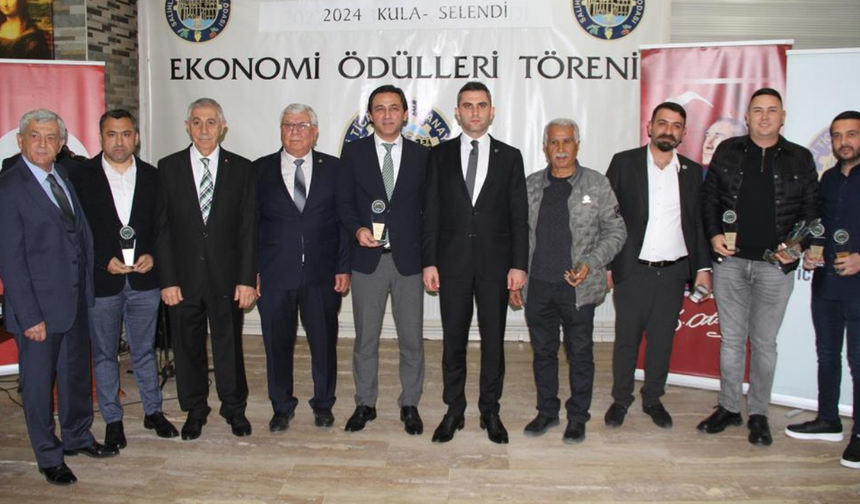 Kula ve Selendi iş dünyası kent ekonomi ödüllerinde buluştu