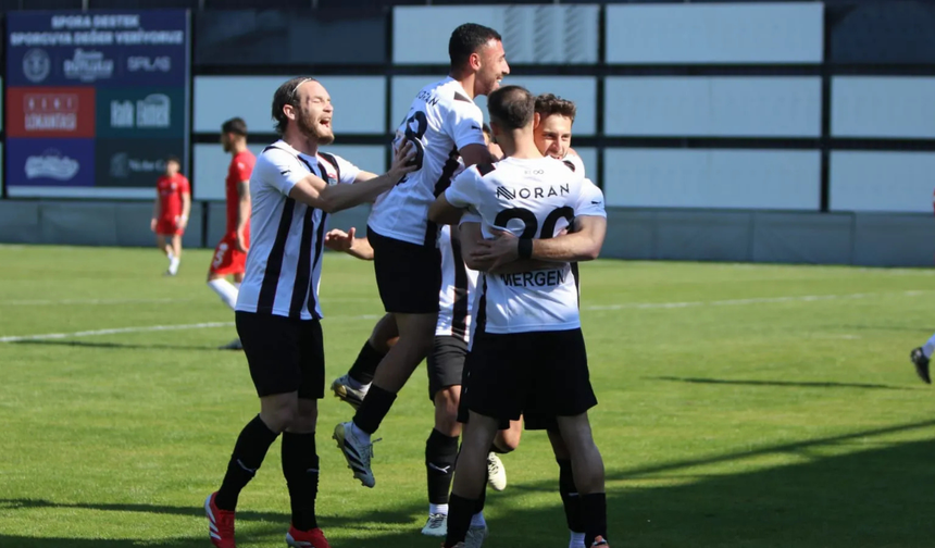 Manisaspor evinde İzton Torbalıspor'u 3 golle mağlup etti