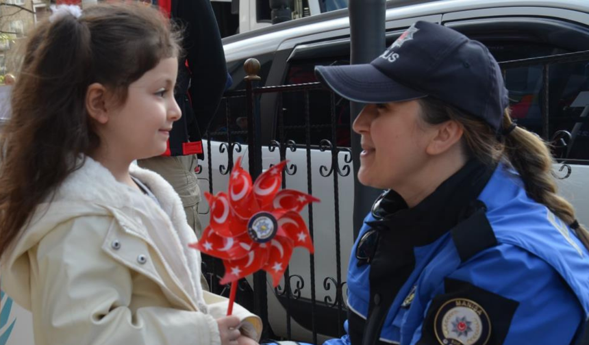 Polis Haftası Manisa'da tanıtım etkinlikleriyle başladı