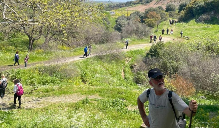 Şehzadeler’de doğa tutkunları farkındalık yürüyüşünde buluştu