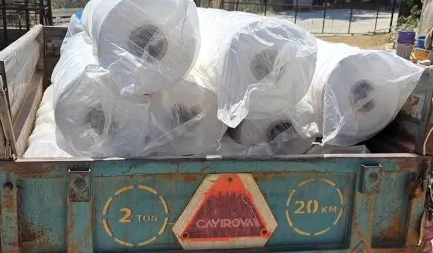 Manisa'da kavurucu sıcaklar bağları örttürdü! Üreticiler beyaz kaneviçeye yöneldi
