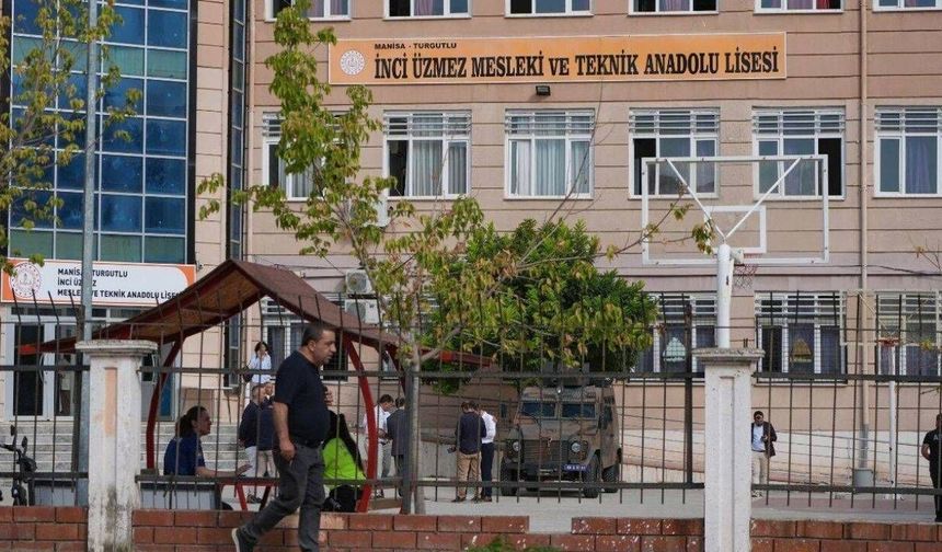 11 öğrencinin yaralandığı saldırının ardından İnci Üzmez'de eğitim yeniden başladı