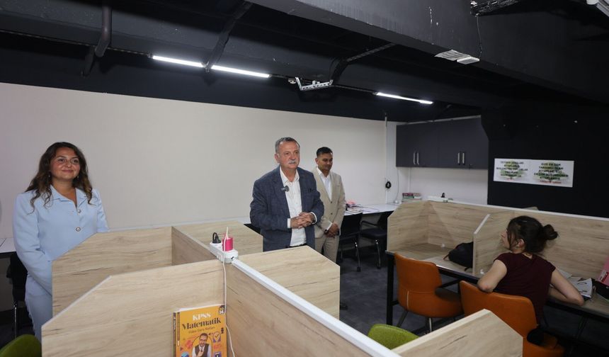 Yunusemre'de kütüphane saatleri öğrenciler için yeniden düzenlendi