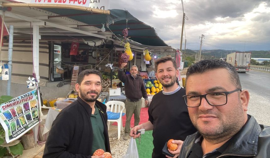 Polonyalı turistler Sarıgöl’de üzüm bağında mola verdi