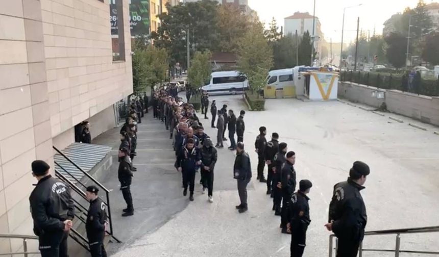 Manisa dahil 32 ilde yasa dışı bahis operasyonu: 7,1 milyar liralık işlem hacmi