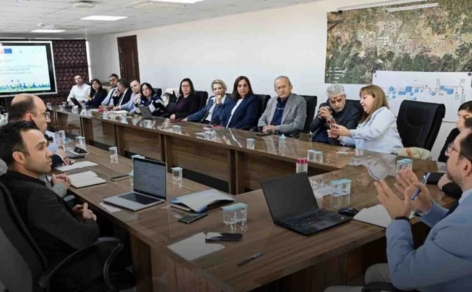 Manisa'da yeni dönem: Yerel yönetime katılım ve şeffaflık