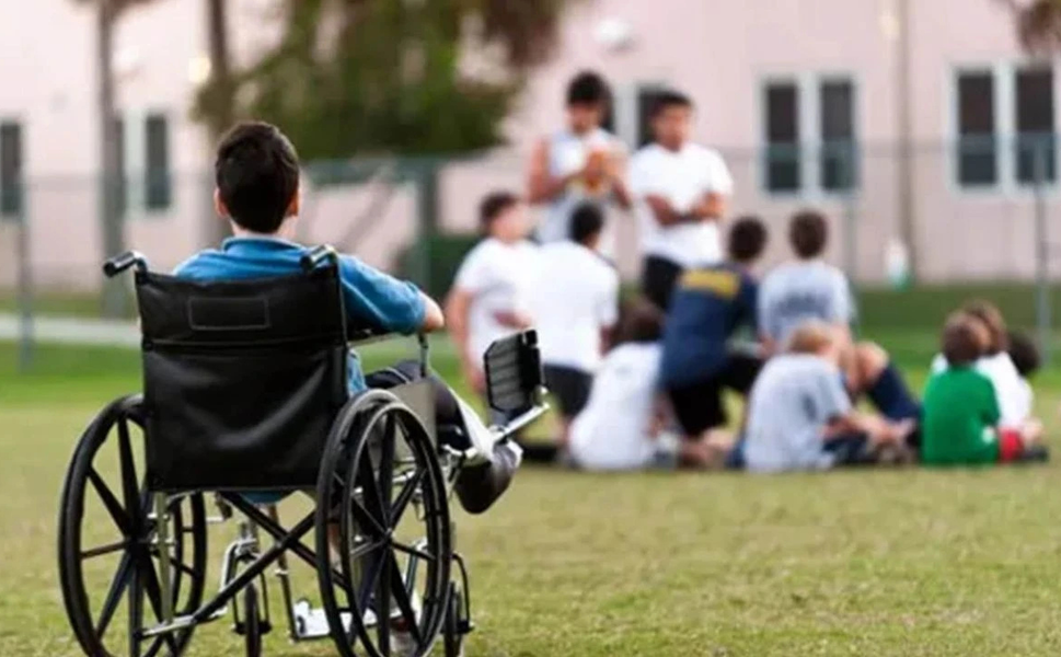 Manisa özel gereksinimli bireylerin hak arayışında tek yürek