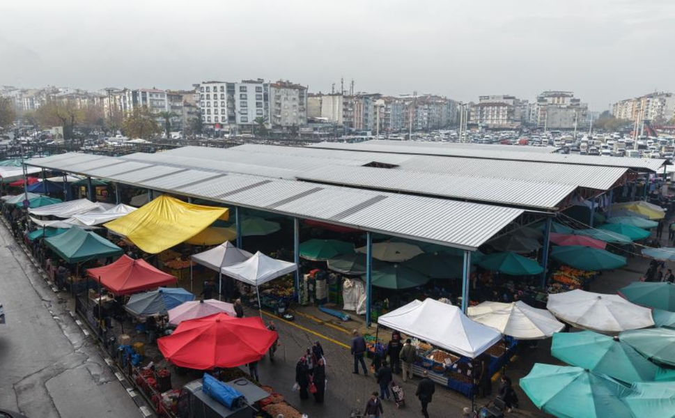 Manisa’nın tarihi pazarı modern yüzüyle hizmete açılıyor