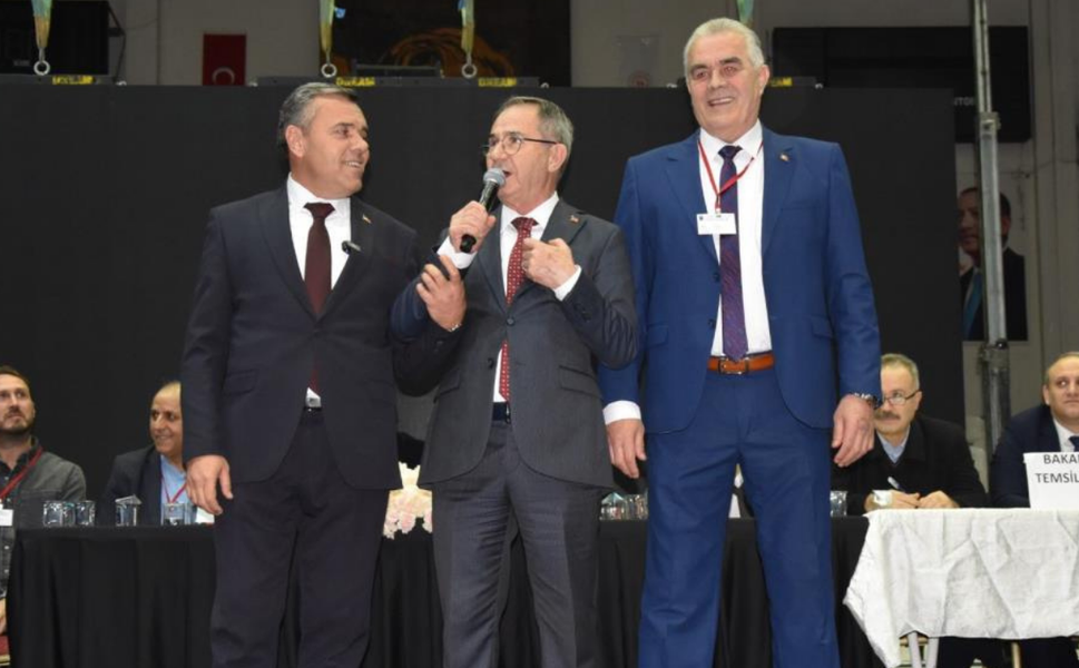 Manisa şoför esnafı değişimi seçti: Cahit Güden başkan seçildi