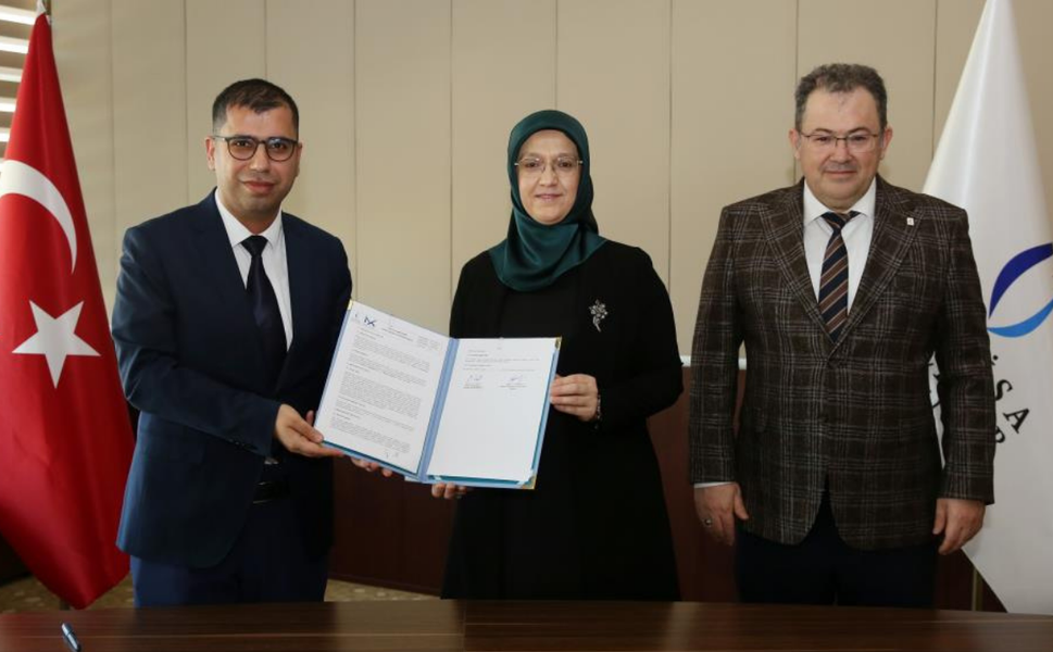 Manisa CBÜ, dijital yoklama sistemi ile güvenli dönüşümü başlattı