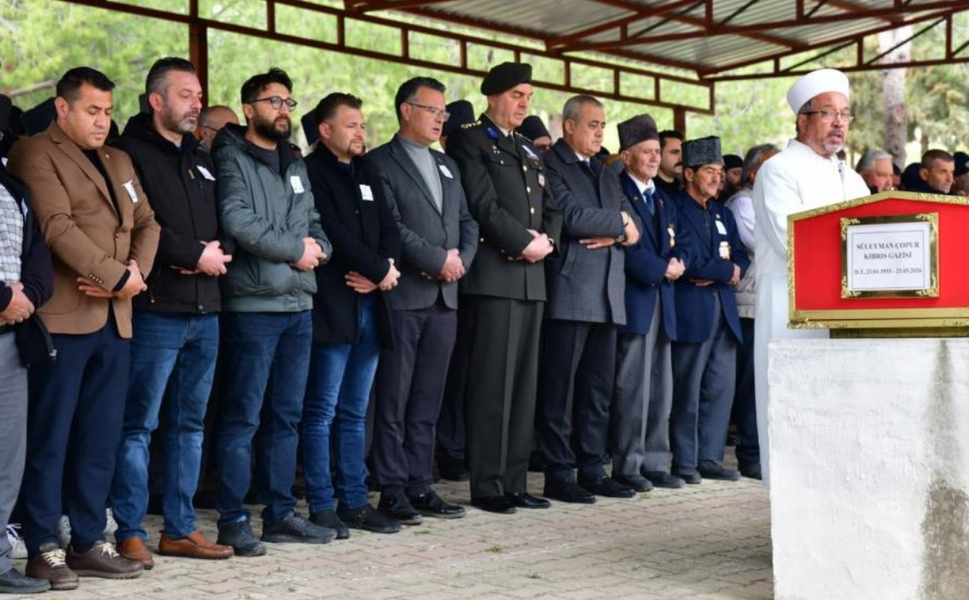 Kıbrıs Gazisi Süleyman Çopur Manisa 'da son yolculuğuna uğurlandı