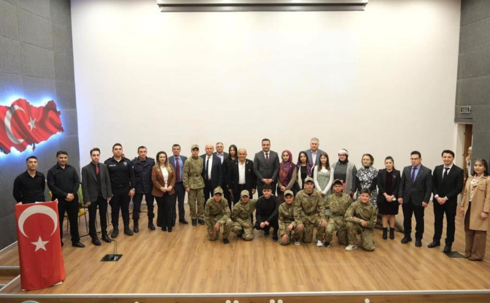 Sarıgöl’de Çanakkale ruhu özel programla yeniden yaşatıldı