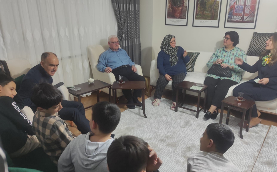 Devlet korumasındaki çocuklar ve şehit ailesi iftarda bir araya geldi