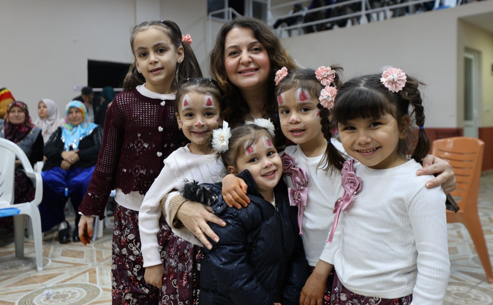 Manisa Sarma’da şalvar gecesi etkinliği renkli görüntülere sahne oldu