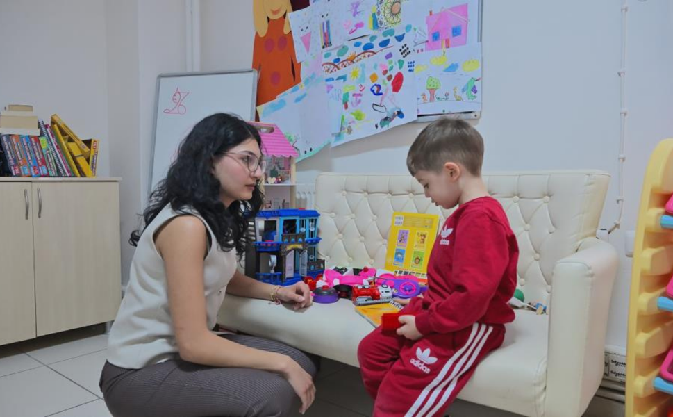 Manisa Büyükşehir’den 17 ilçeye yayılacak konuşma sağlığı hizmeti