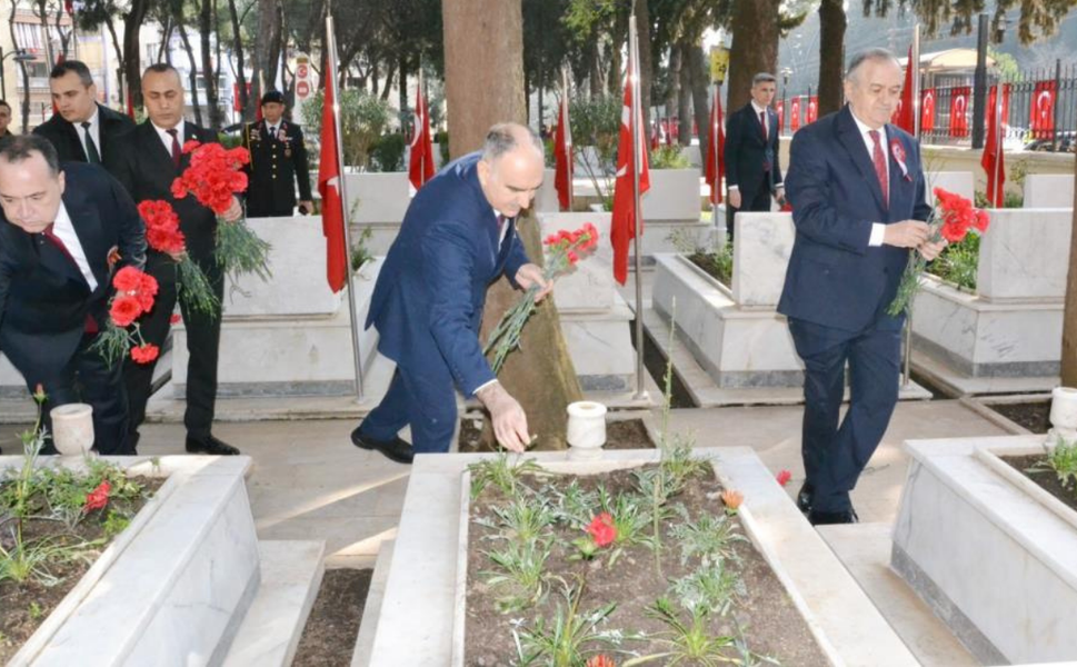 Manisa’da Çanakkale Zaferi’nin 111. yılı törenle anıldı