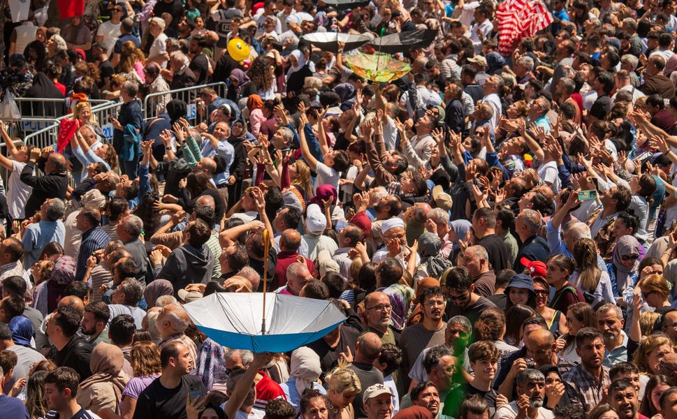 Manisa’da gökyüzünden şifa yağdı!