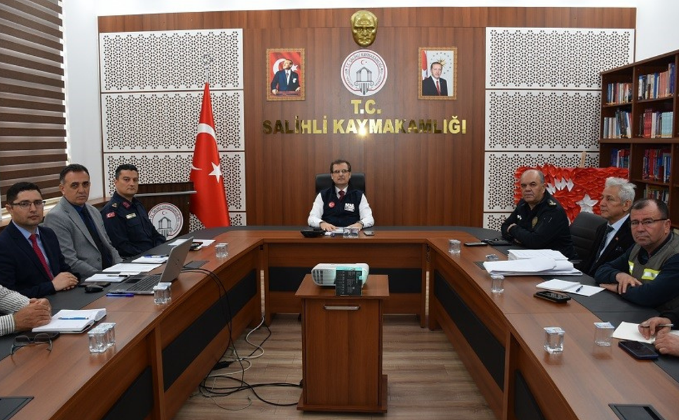 Salihli’de afetlere hazırlık çalışmalarına yönelik toplantı gerçekleştirildi