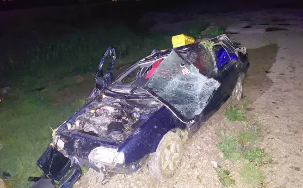 Kırkağaç’ta şarampole yuvarlanan otomobilde 1 kişi yaşamını yitirdi